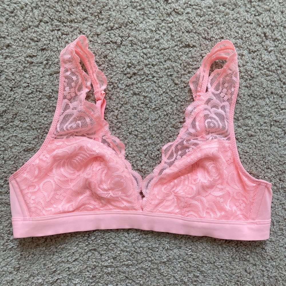 VS PINK light pink lace bra Leyte size M